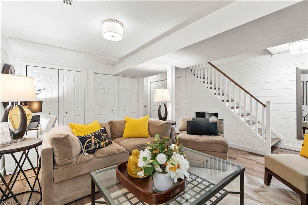 56-2272 Mowat Avenue Property Photo 21