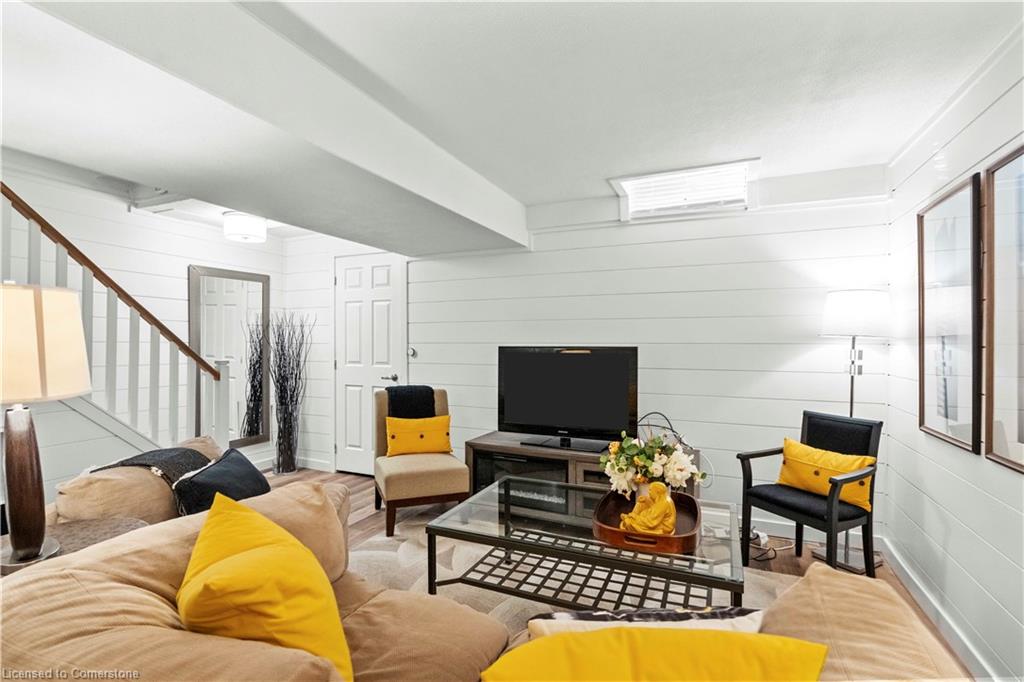 56-2272 Mowat Avenue Property Photo 22