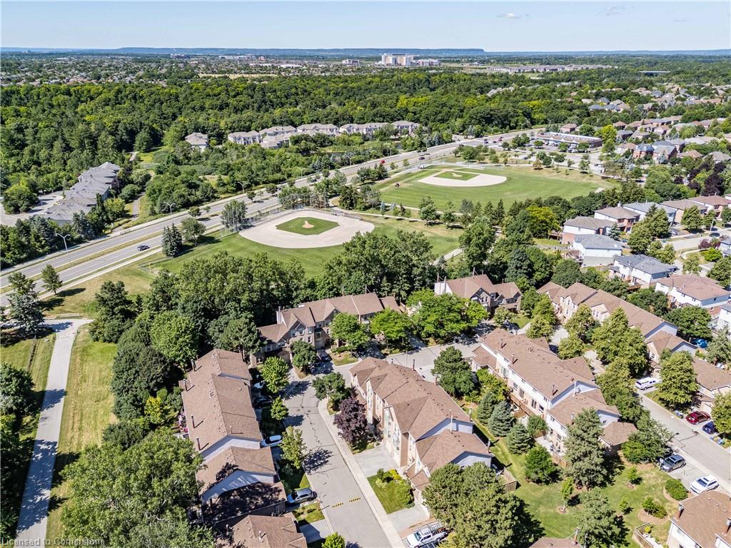 56-2272 Mowat Avenue Property Photo 29