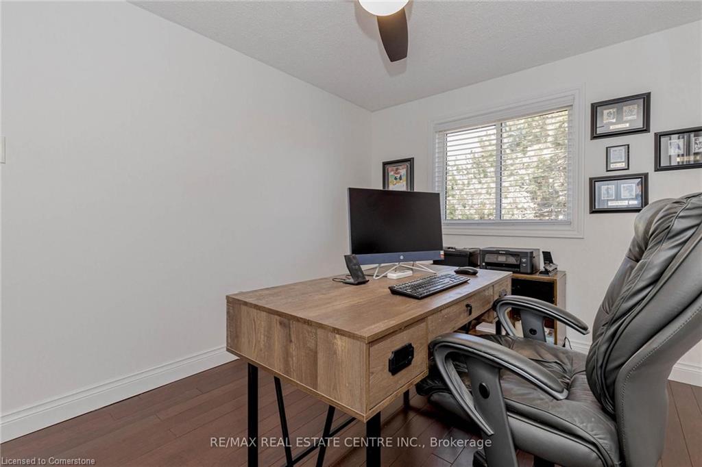 123-1526 Lancaster Drive Property Photo 7
