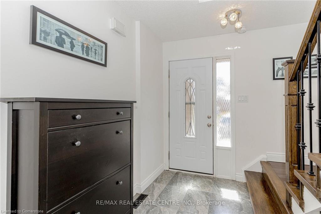 123-1526 Lancaster Drive Property Photo 16