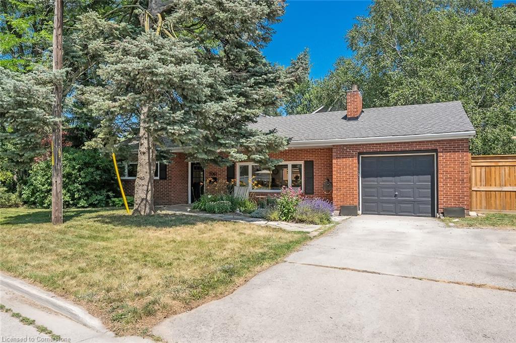 2061 Halton Place Property Photo 1
