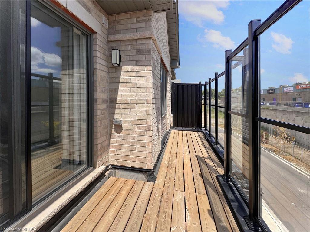 1105-585 Colborne Street Property Photo 23