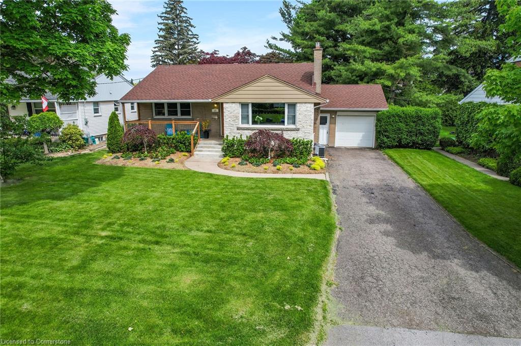 17 Sunnyside Drive Property Photo 1