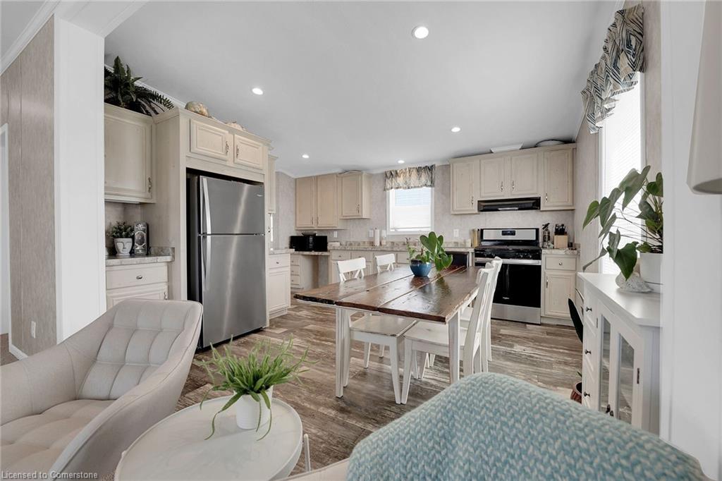 10 Marsh Cove Property Photo 4