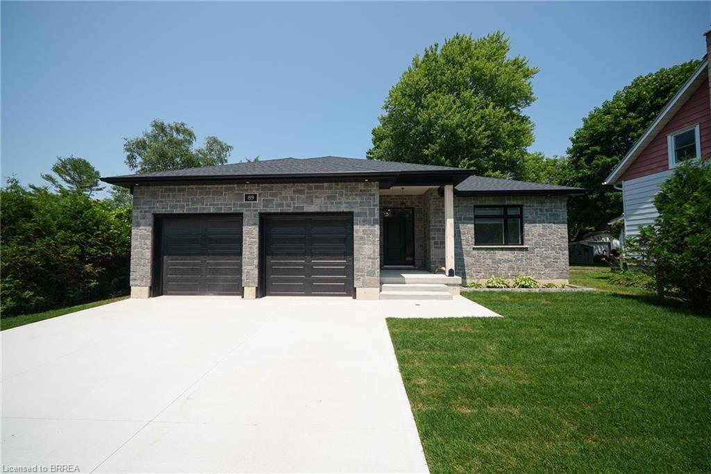 89 Robinson Street Property Photo 1