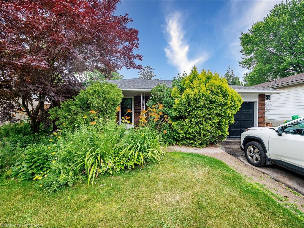 637 Artreva Crescent Property Photo