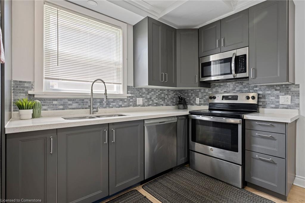 6568 Ralph Avenue Property Photo 10