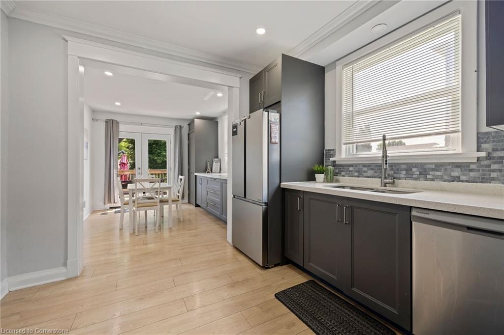 6568 Ralph Avenue Property Photo 16