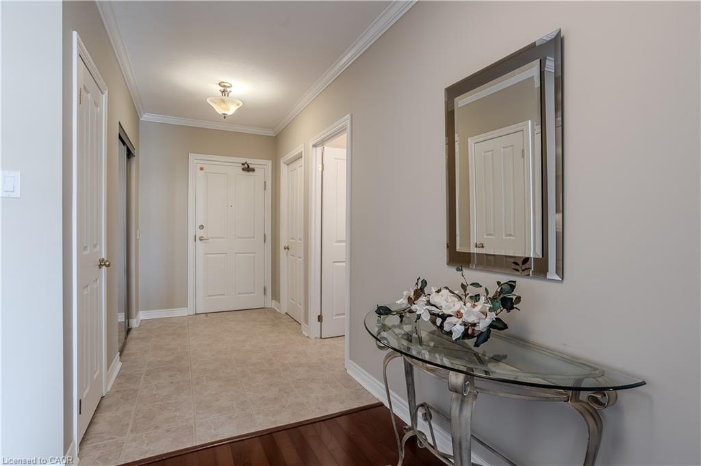 410-1998 Ironstone Drive Property Photo 4