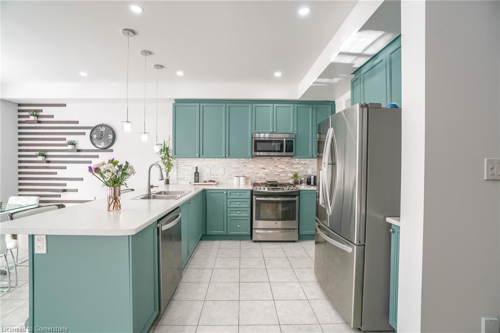 318 Wallace Street Property Photo 8