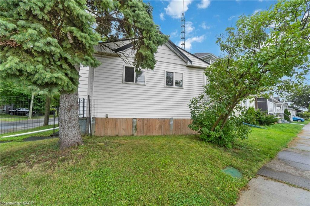 100 Eastchester Avenue Property Photo 4