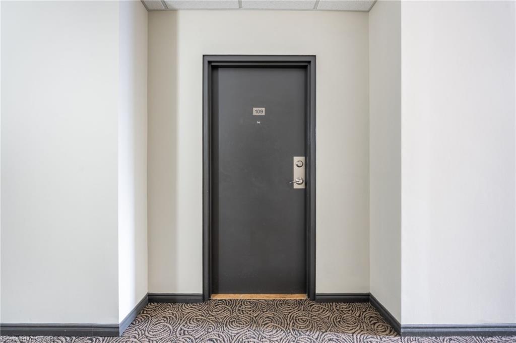 109-416 Limeridge Road E Property Photo 4