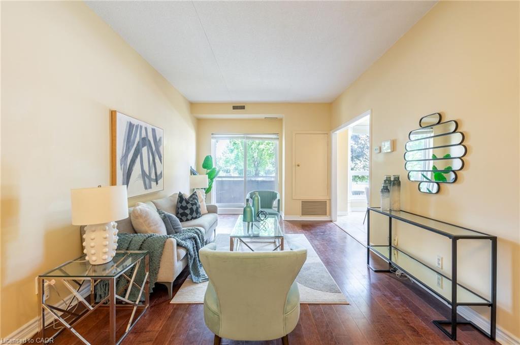 109-416 Limeridge Road E Property Photo 6