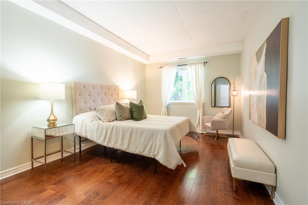 109-416 Limeridge Road E Property Photo 12