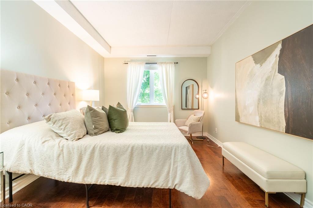 109-416 Limeridge Road E Property Photo 13