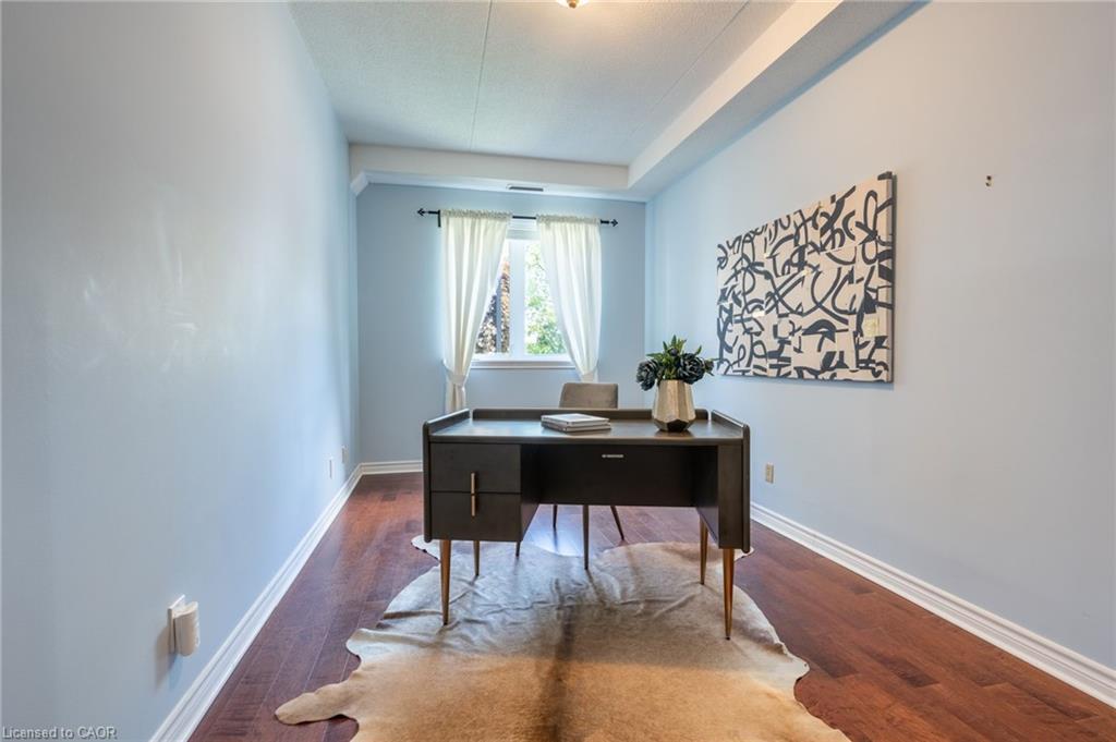 109-416 Limeridge Road E Property Photo 18