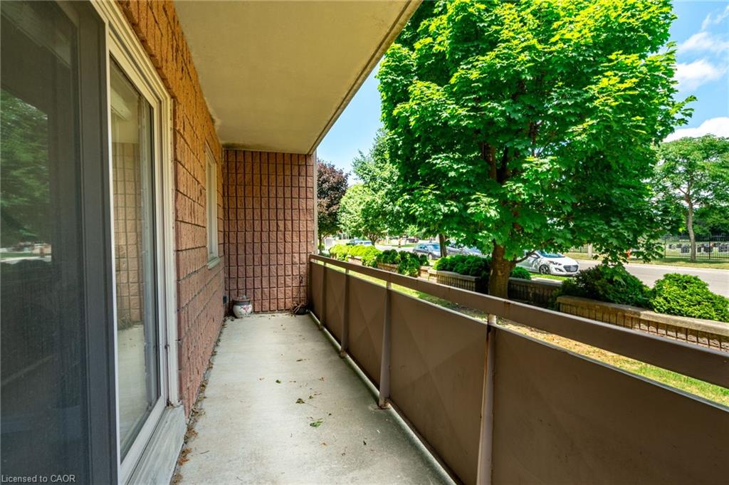 109-416 Limeridge Road E Property Photo 22