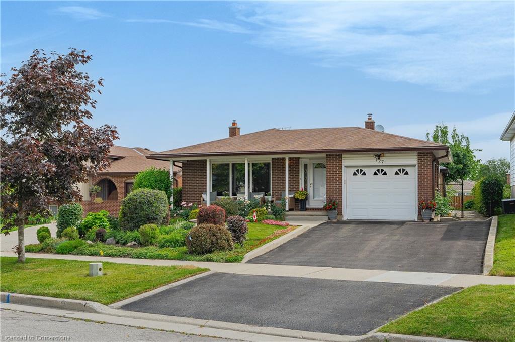 127 Toynbee Crescent Property Photo