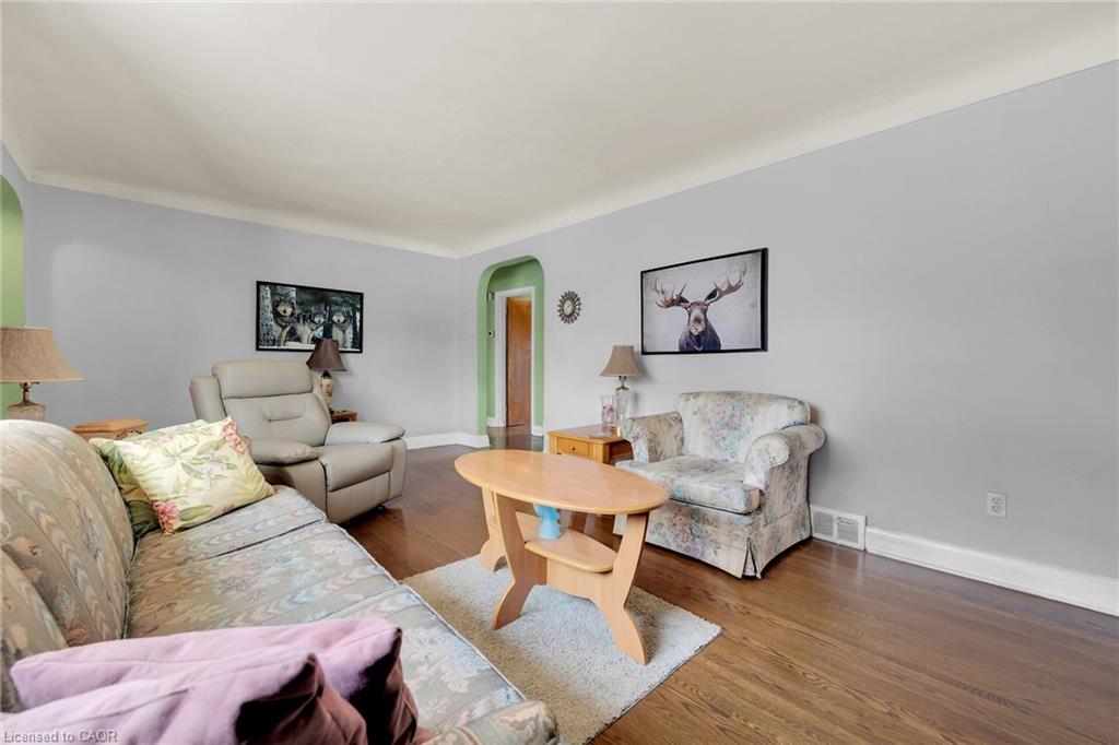 471 Geneva Street Property Photo 14