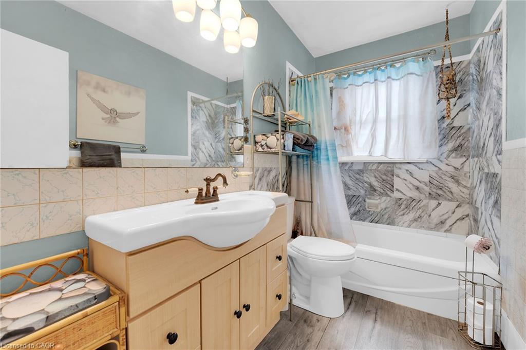 471 Geneva Street Property Photo 19