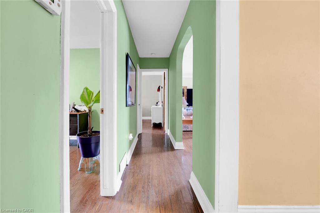 471 Geneva Street Property Photo 20