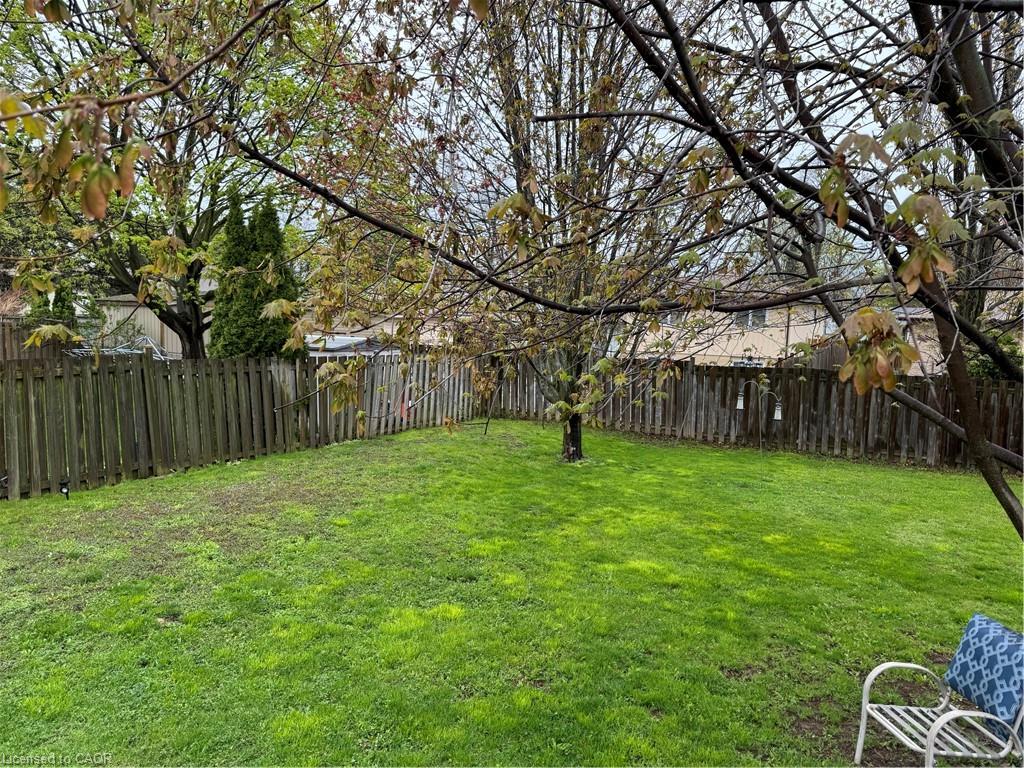 471 Geneva Street Property Photo 25