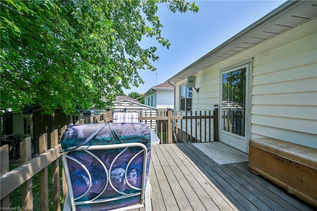 471 Geneva Street Property Photo 32