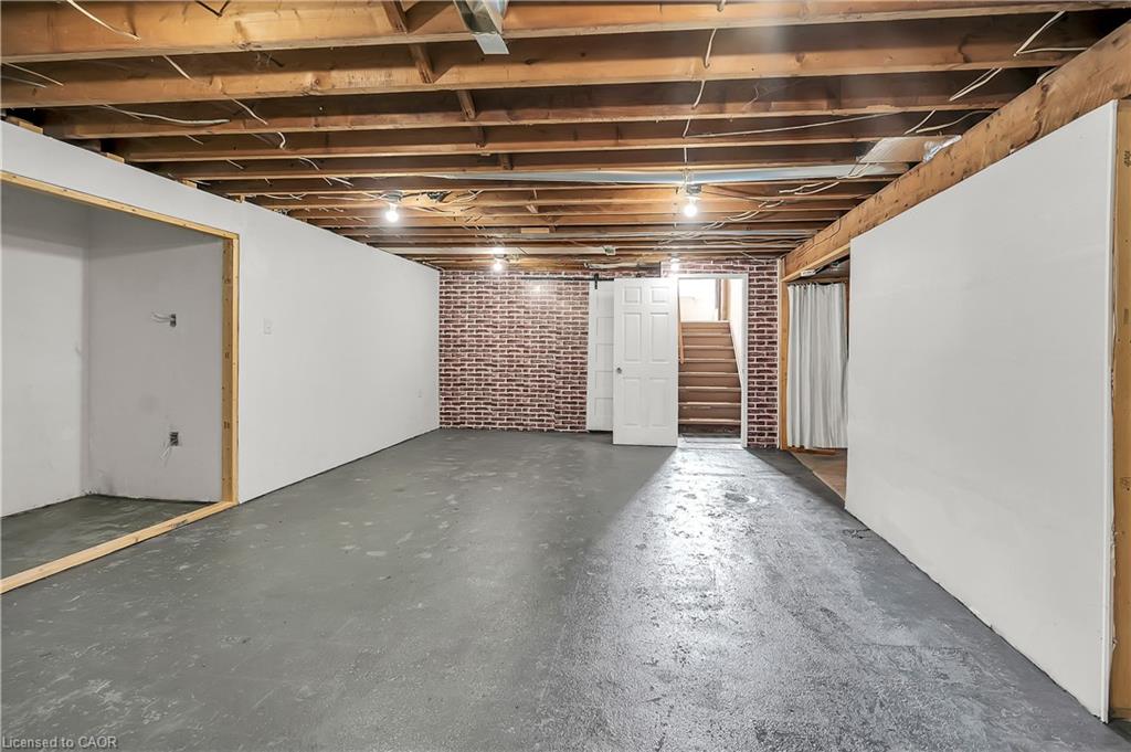 471 Geneva Street Property Photo 37