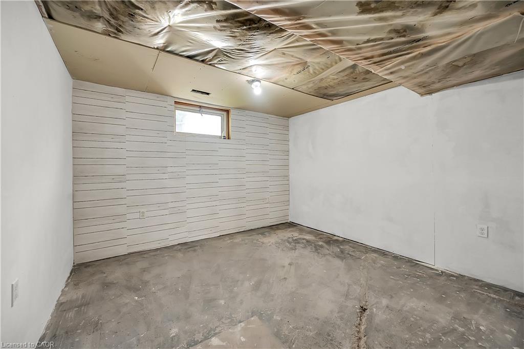 471 Geneva Street Property Photo 39