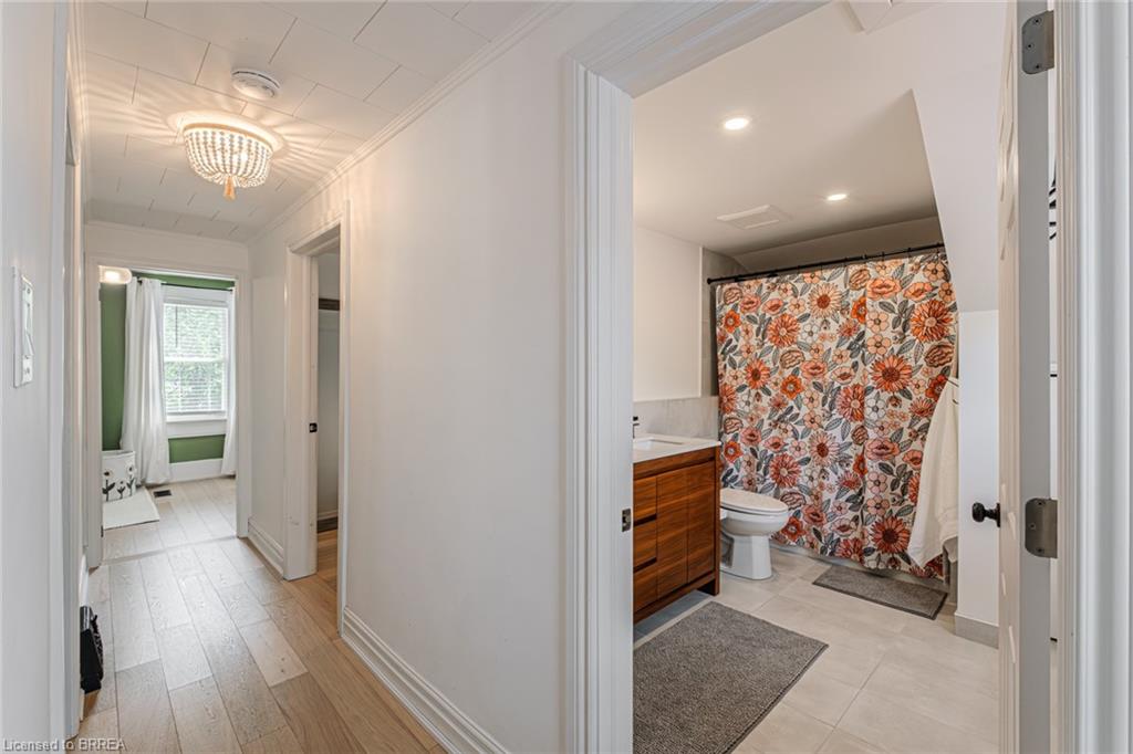 21 Queen Street Property Photo 26