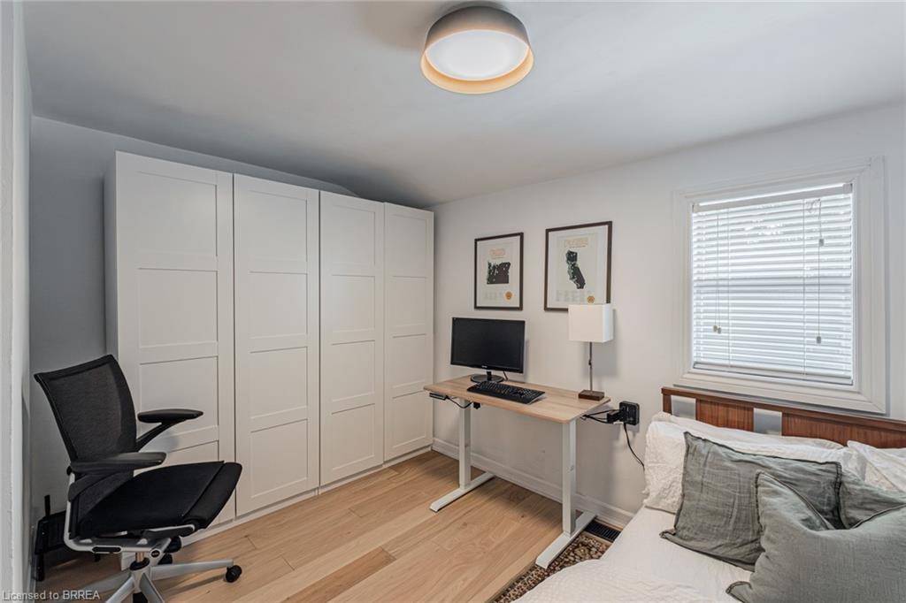 21 Queen Street Property Photo 32