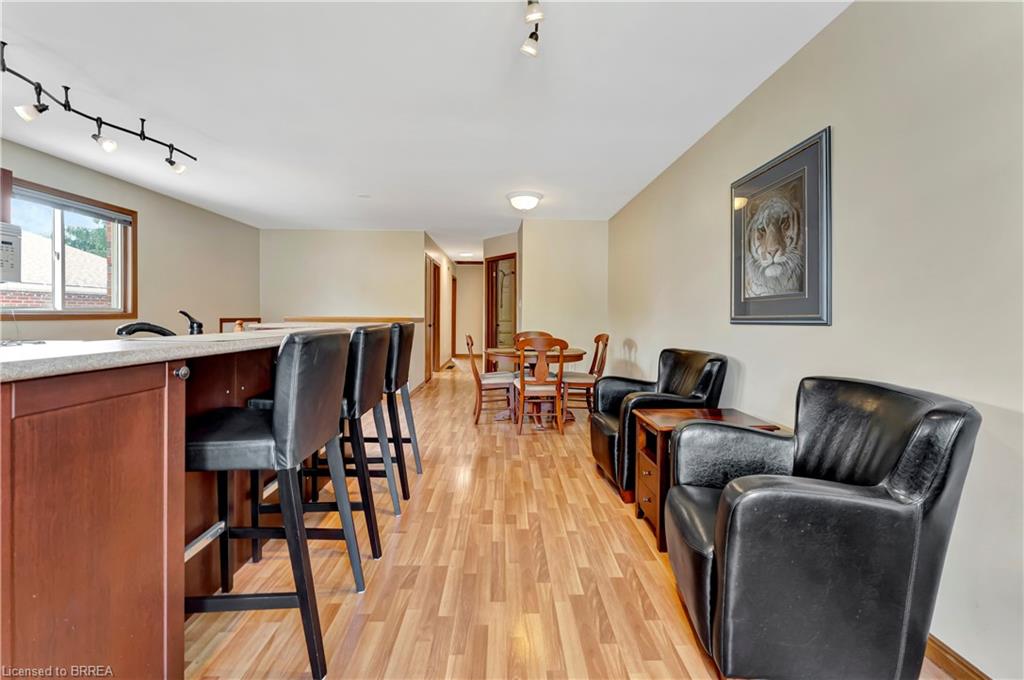 15 Ivy Crescent Property Photo 9