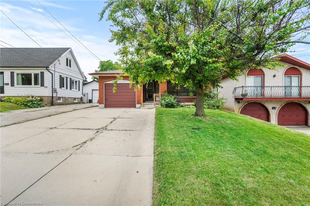 662 West 5th Street Property Photo 3