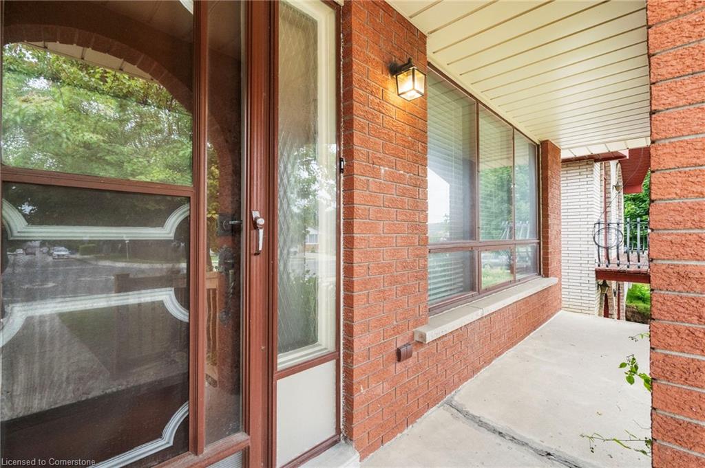 662 West 5th Street Property Photo 4