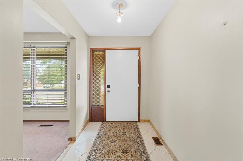 662 West 5th Street Property Photo 5
