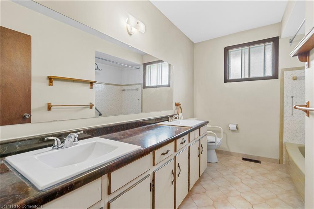 662 West 5th Street Property Photo 16