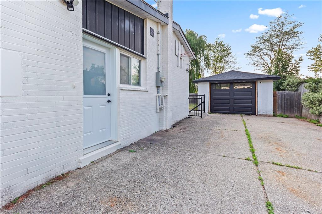 523 Pinegrove Road Property Photo 11