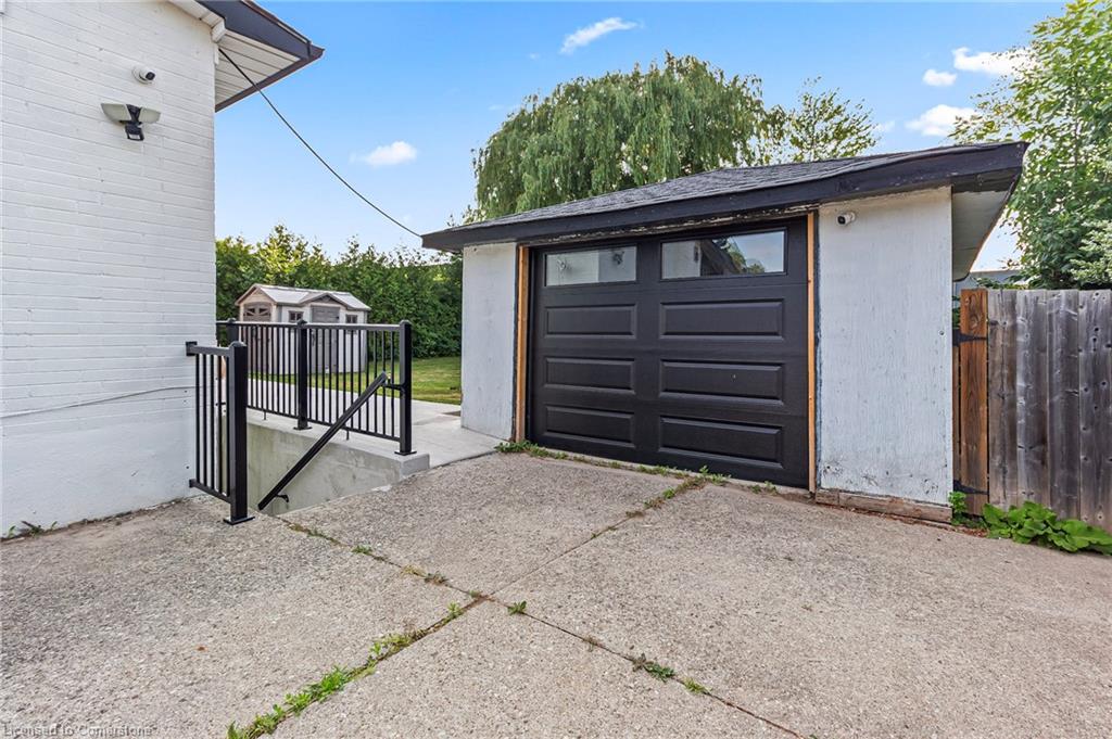 523 Pinegrove Road Property Photo 12