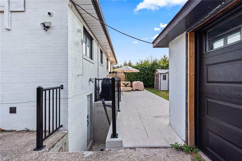 523 Pinegrove Road Property Photo 13