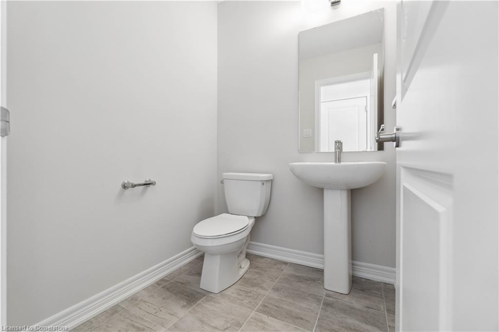 62-10 Birmingham Drive Property Photo 11