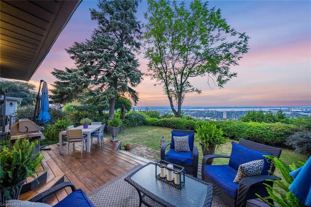 47 Mountain Park Avenue Property Photo 4