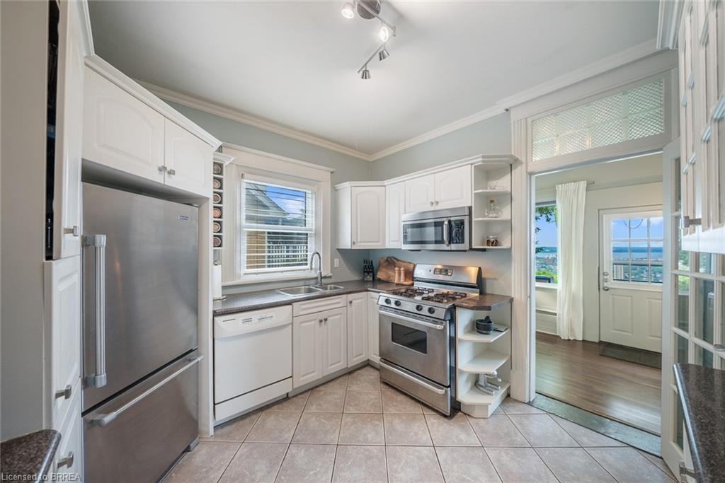 47 Mountain Park Avenue Property Photo 12