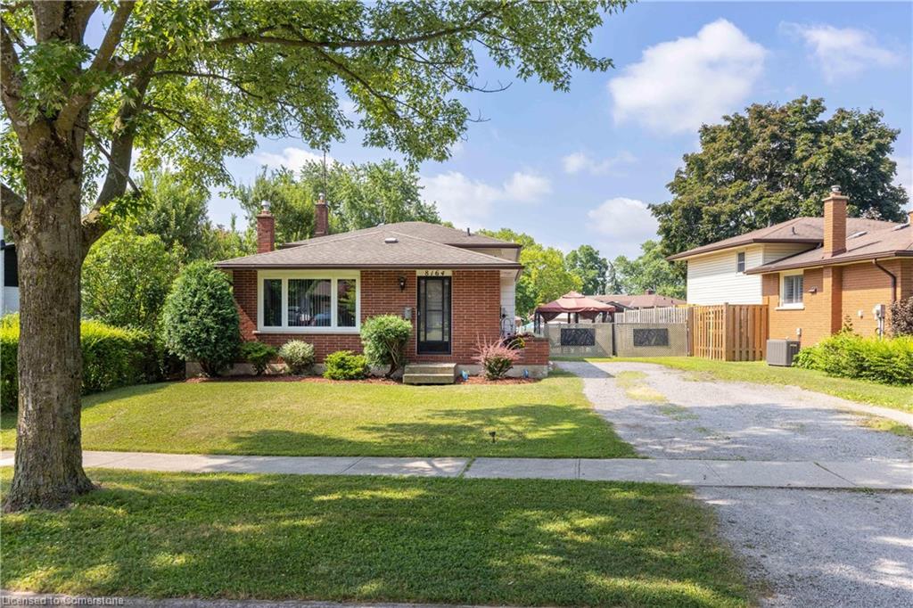 8164 Niven Street Property Photo 1