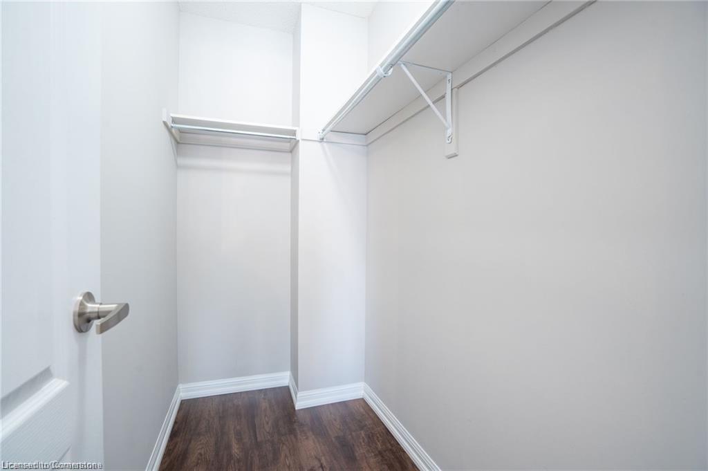 69 Hepworth Crescent Property Photo 14