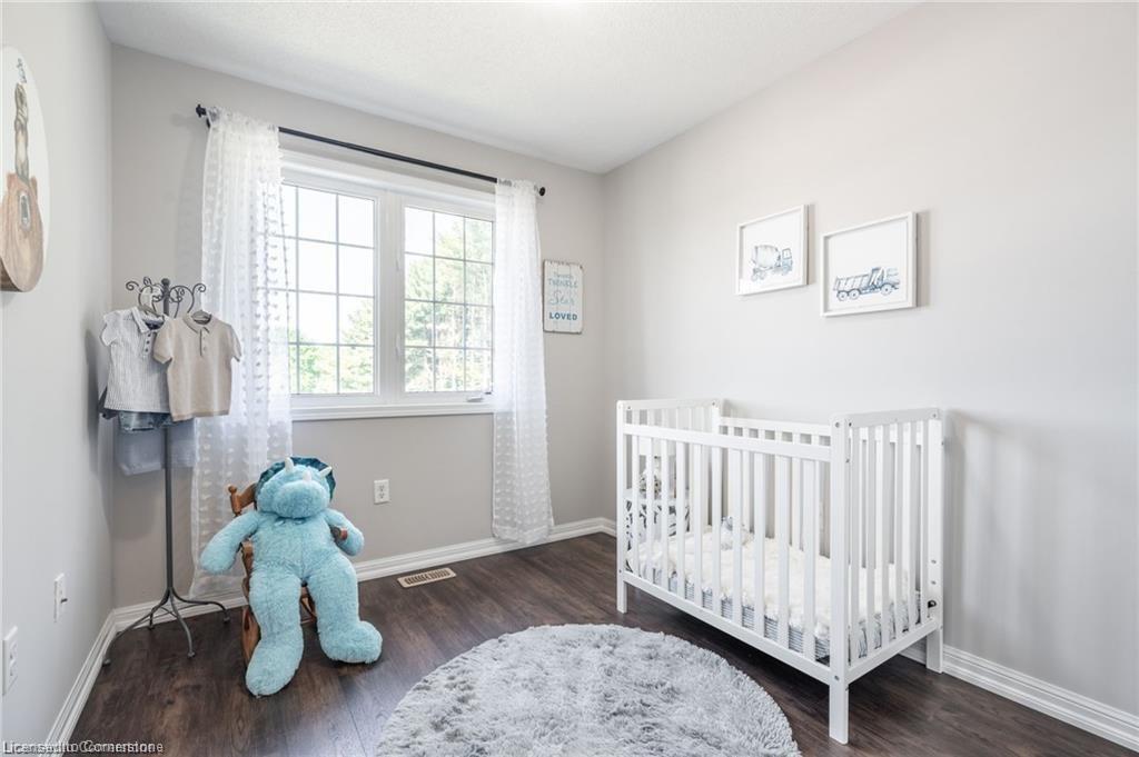 69 Hepworth Crescent Property Photo 18