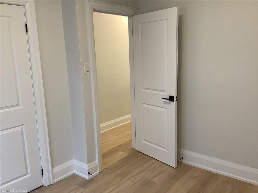 229 West 18th Street Property Photo 9