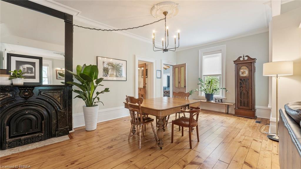 5 Thompson Street Property Photo 8