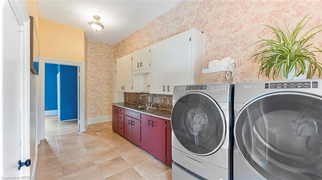 5 Thompson Street Property Photo 24