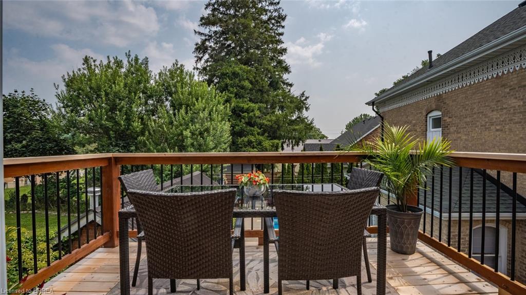 5 Thompson Street Property Photo 40